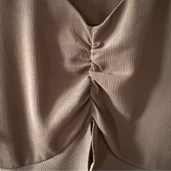 Monteau Los Angeles Taupe Peplum Blouse Ruffle Short Sleeve - Medium - Picture 3 of 6